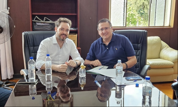 Roberto Araujo discute questões regionais com prefeito de Taquarituba