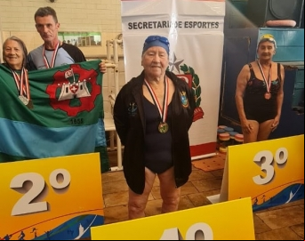 Nadadora de Avaré ganha medalha de ouro nos Jogos da Melhor Idade