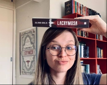 Escritora avareense lança “Markus”, seu décimo quarto livro 