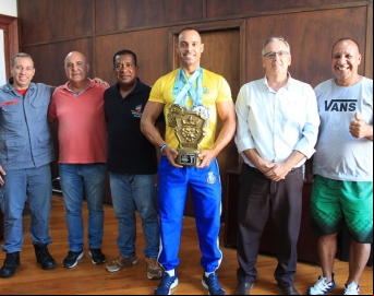 Atleta avareense vence campeonato de fisiculturismo em Curitiba