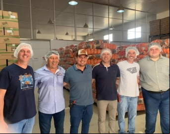Secretário Ricardinho, da Indústria e Comércio, visita empresa Kigosto Salgadinhos